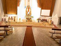 Kościół Królowej Pokoju - wnętrze (6)